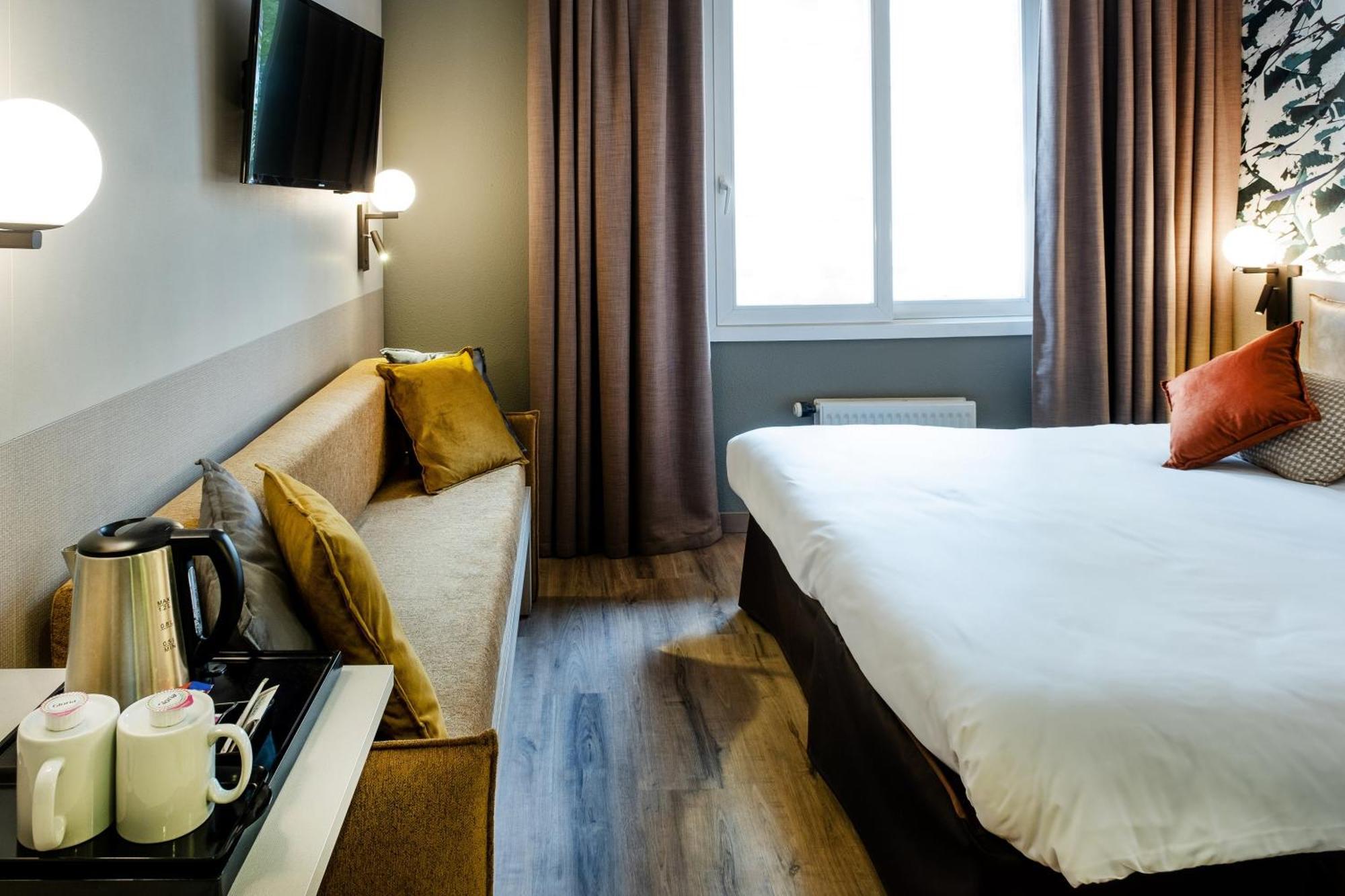 Hôtel La Solitude Lourdes Esterno foto