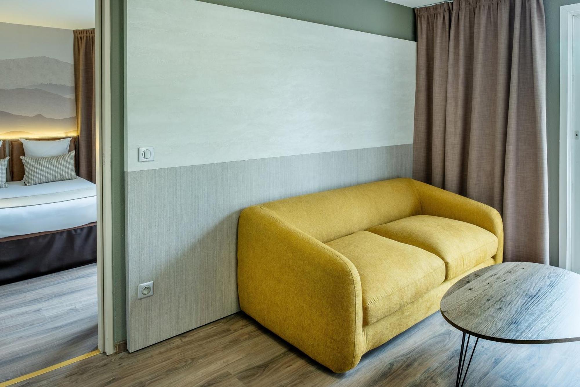 Hôtel La Solitude Lourdes Esterno foto