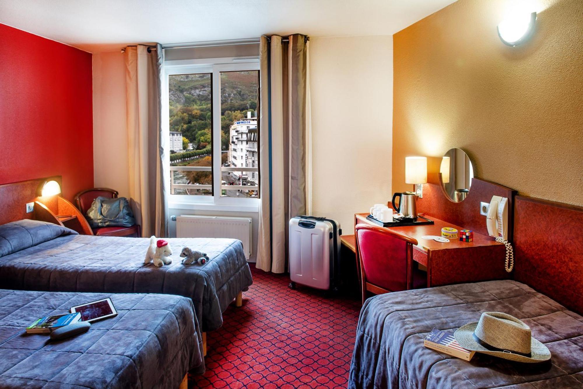 Hôtel La Solitude Lourdes Esterno foto
