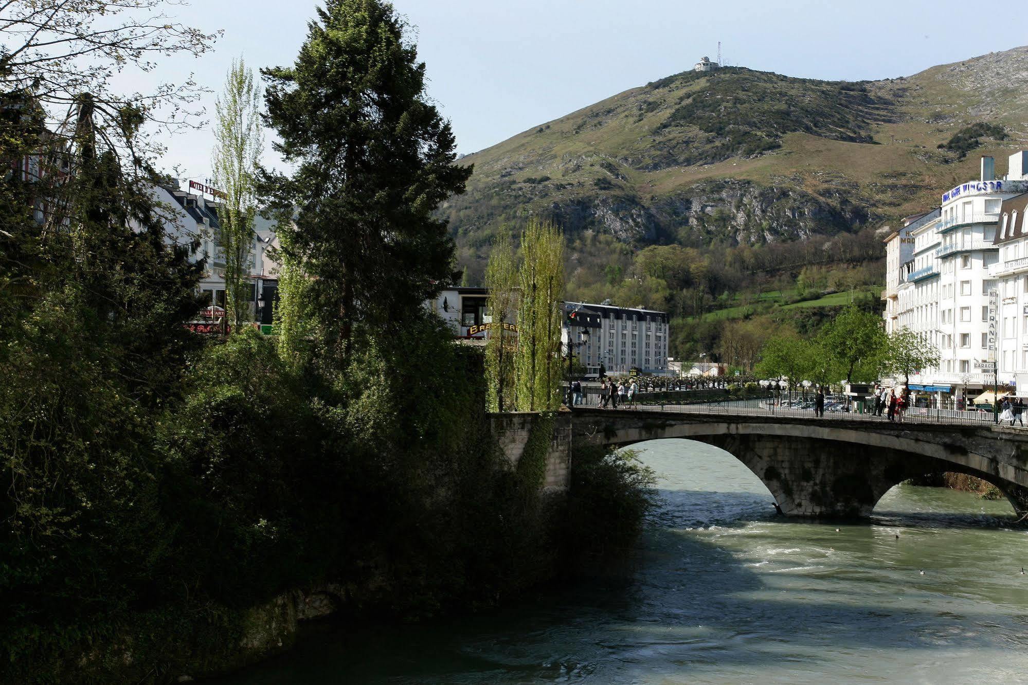 Hôtel La Solitude Lourdes Esterno foto